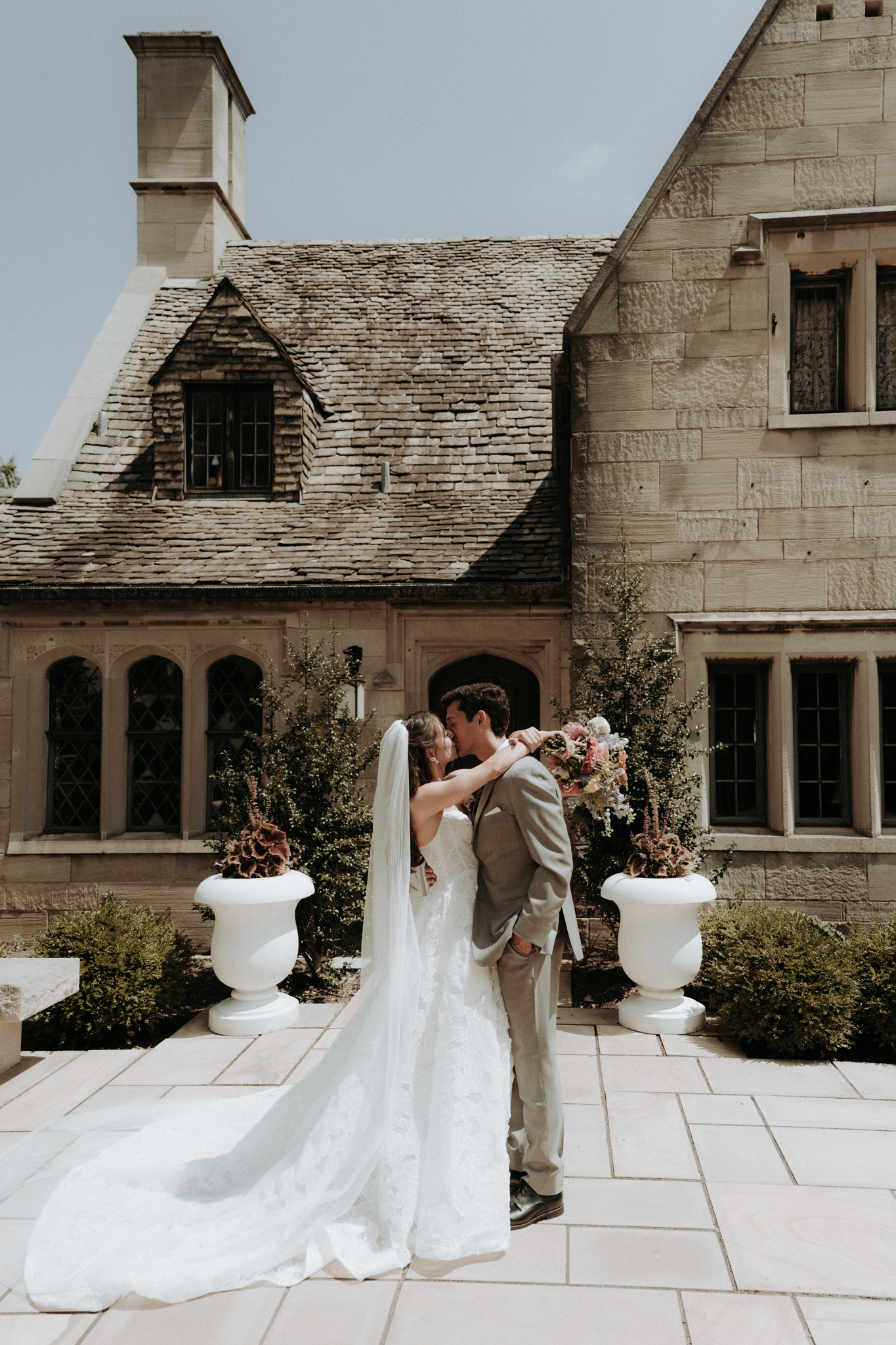 Summer Wedding at Hartwood Acres